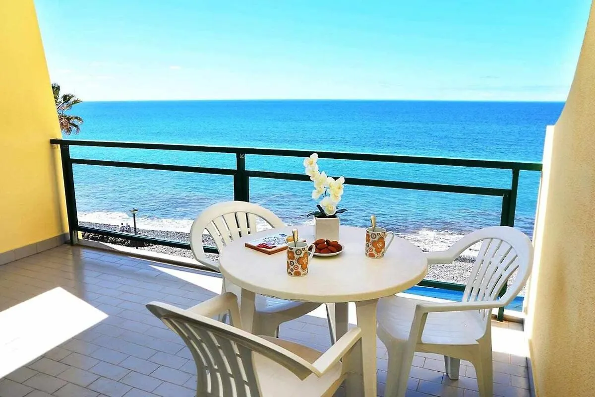 Formosa Sunset - Em Frente A Praia Com Wifi 푼샬 포르투갈